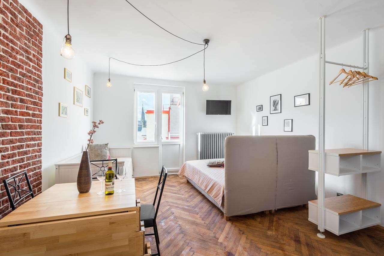 Bellagio Apartment B Прага Екстериор снимка